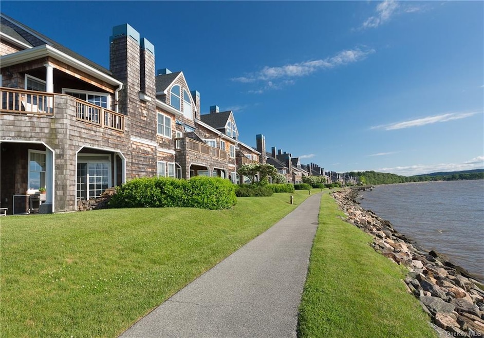 6 Half Moon Bay Dr, Croton-On-hudson, NY 10520 - photo 1