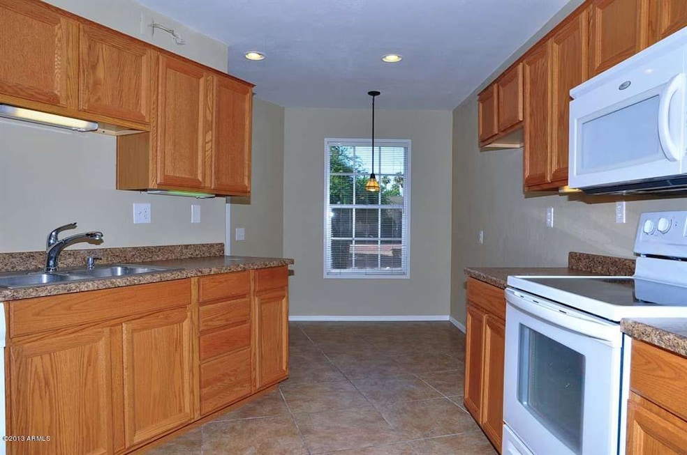 17455 N 105th Ave, Sun City, AZ 85373 - photo 1