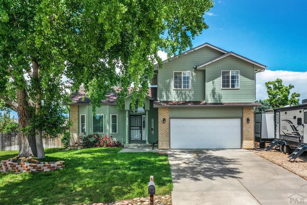 523 W Hook Dr, Pueblo, CO 81007 - photo 1