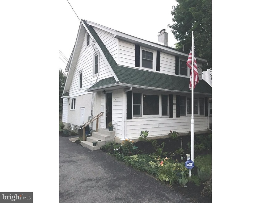 201 Strathmore Rd, Havertown, PA 19083 - photo 1