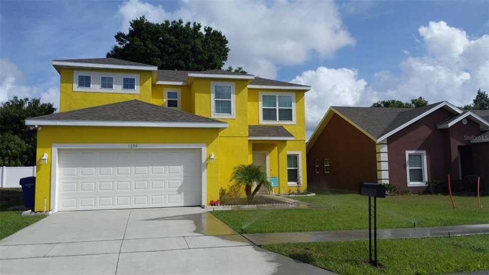 1298 Salisbury Dr, Winter Haven, FL 33881 - photo 1
