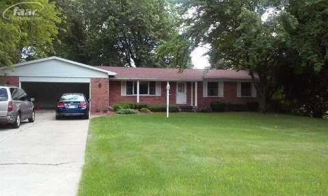 5217 Squire Hill Dr, Flint, MI 48532 - photo 1