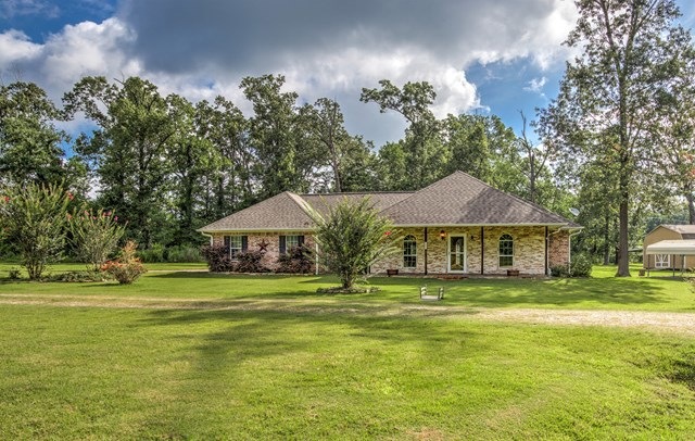 271 Joshua Ln, Lufkin, TX 75904 - photo 1