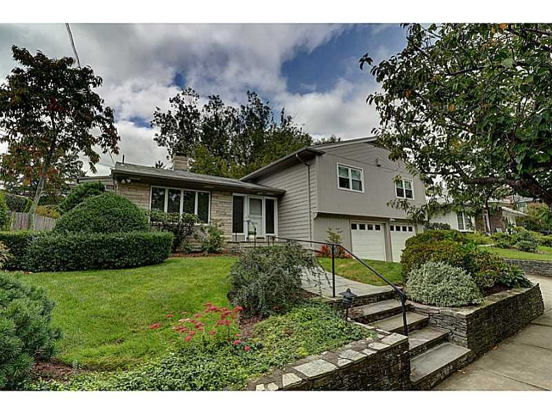 18 Glen Dr, Providence, RI 02906 - photo 1