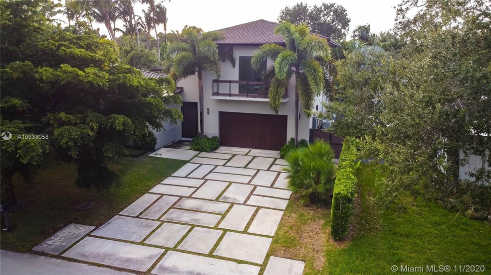 WELCOME TO YOUR BALINESE ESTATE-ROOM TO PARK 7 CAR