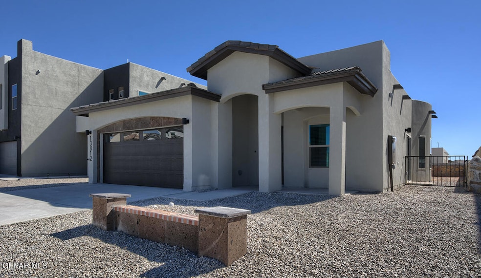 285 Hunstanton St, El Paso, TX 79928 - photo 1