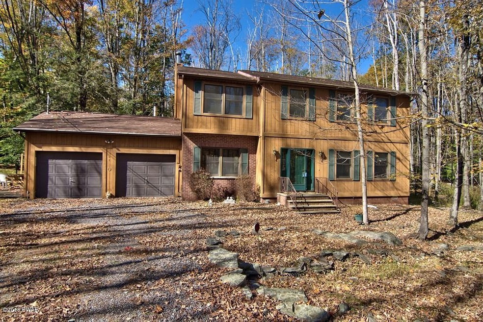 368 Renwood Ct, Hamlin, PA 18427 - photo 1