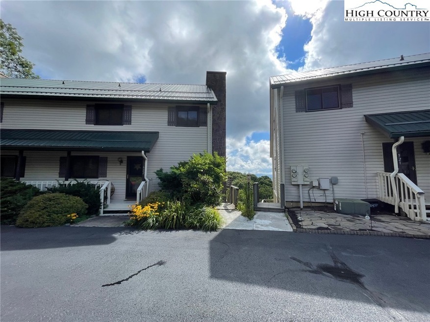  Left building, right side lower corner unit.