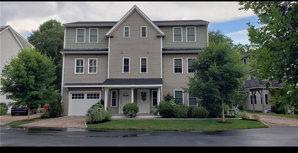 12 Park Ave unit 9, Narragansett, RI 02882 - photo 1