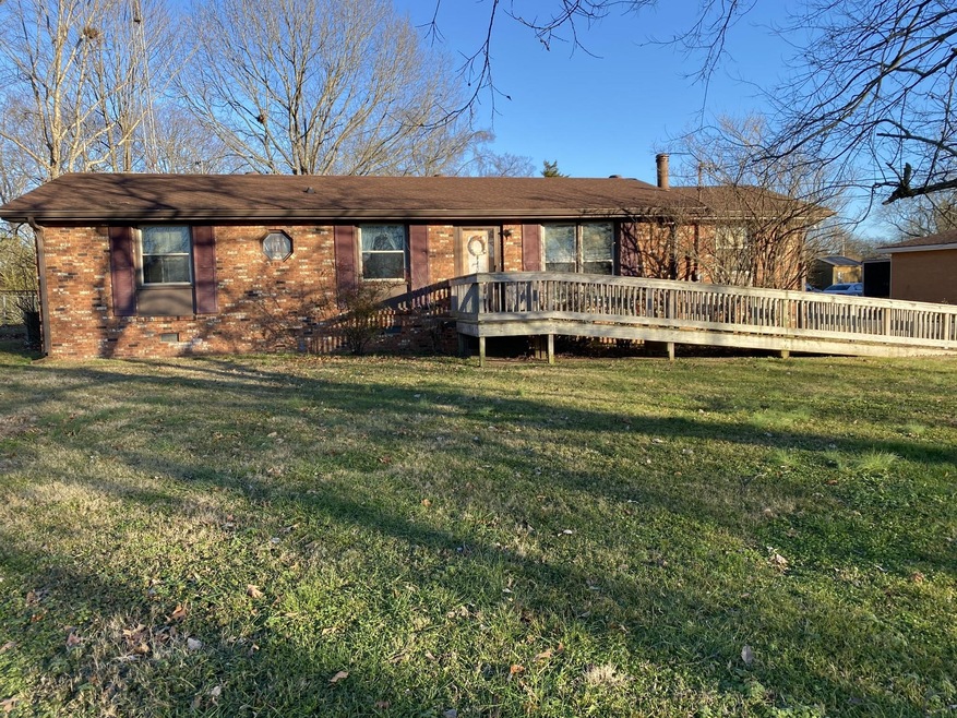 825 Castle Heights Ave, Lebanon, TN 37087 - photo 1