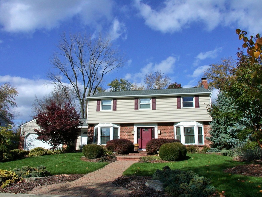 2446 WIMBLEDON ROAD IN KIPLING FOREST