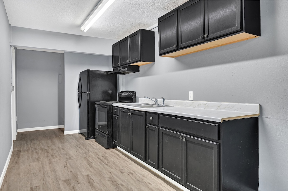 For Sale $279,999 • Co-Listing Agent