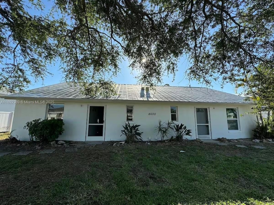 For Rent $1,650/month