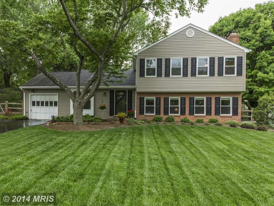 14832 Dufief Dr, North Potomac, MD 20878 - photo 1