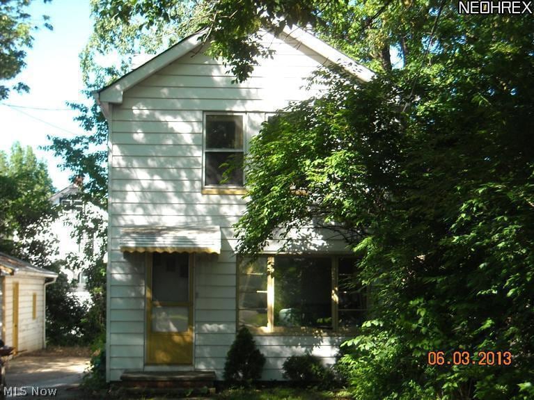 1707 E 290th St, Wickliffe, OH 44092 - photo 1