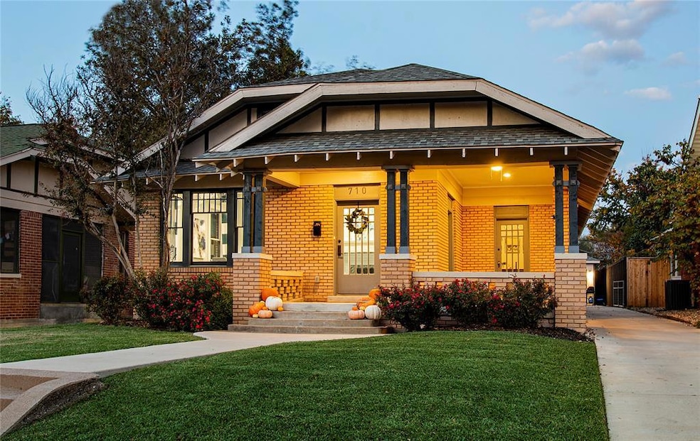 710 Dumas St, Dallas, TX 75214 - photo 1