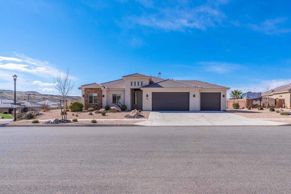 697 Sage Creek Cir-001