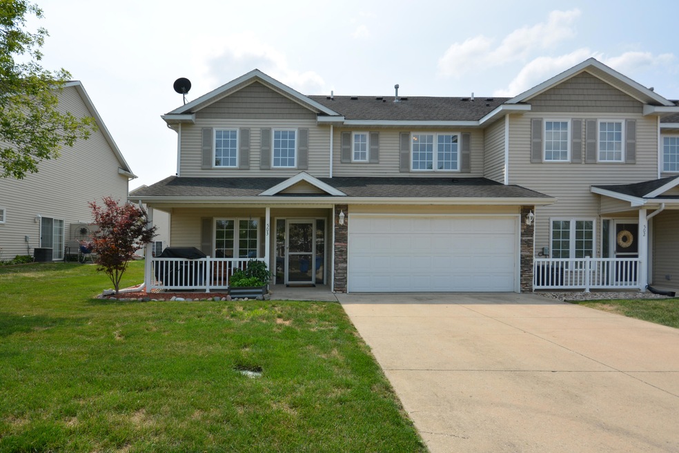 2101 Meadow Court, Unit 503 DSM_23