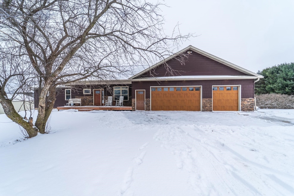 230234 Cloverbelt Rd, Wausau, WI 54403 - photo 1