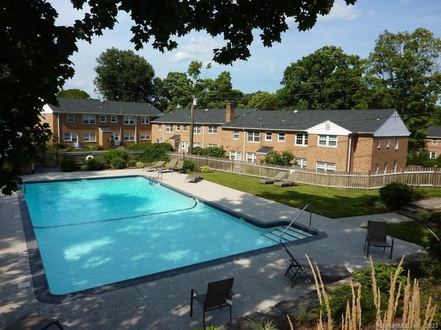 80 Heritage Hill Rd unit A, New Canaan, CT 06840 - photo 1