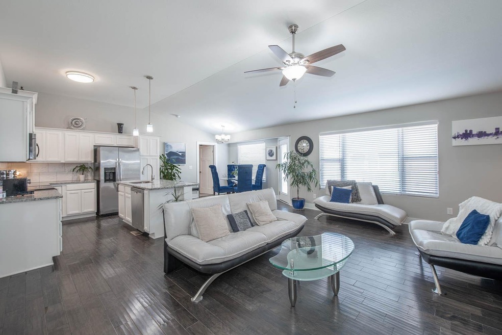 516 S Horseshoe Bend, Maize, KS 67101 - photo 1