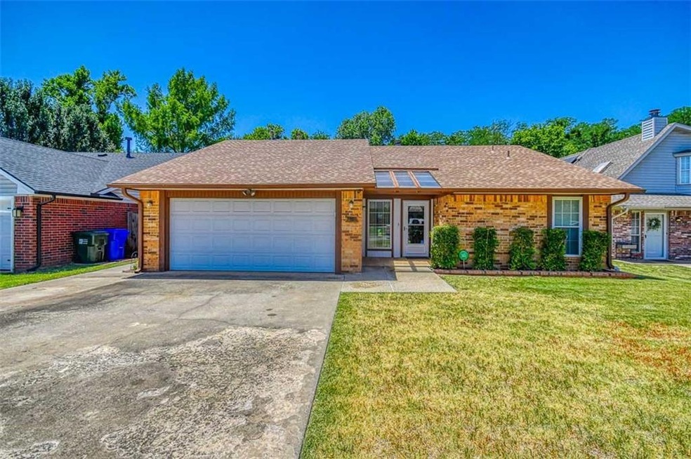 3816 Coopers Hawk Dr, Norman, OK 73072 - photo 1