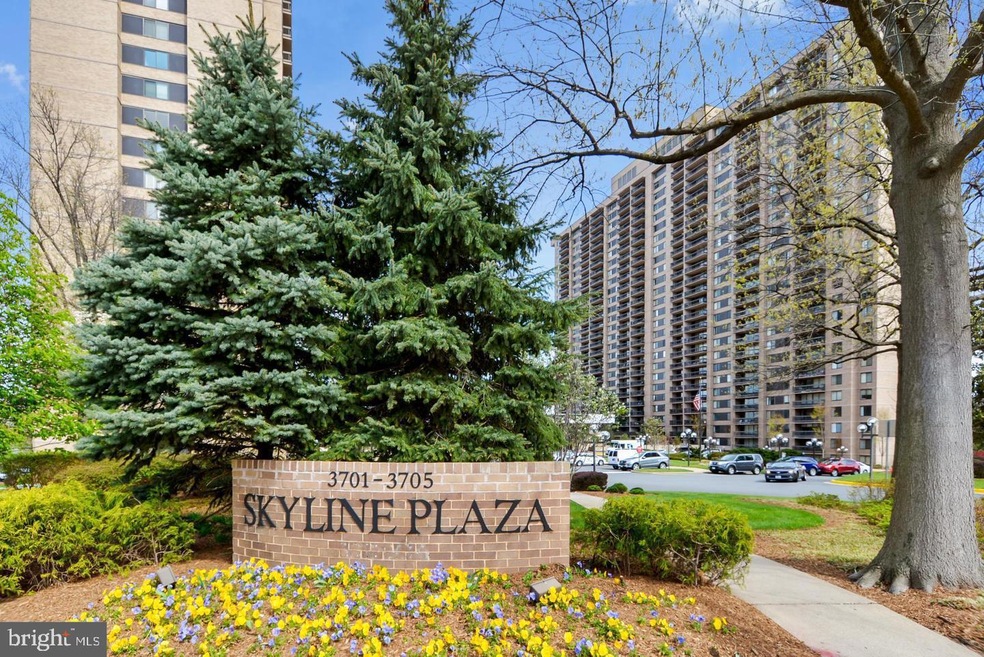 Skyline Plaza unit 916S, Baileys Crossroads, VA 22041 - photo 1