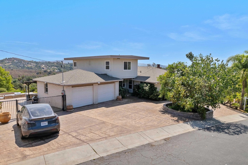 Sold $1,155,000 • Co-Listing Agent
