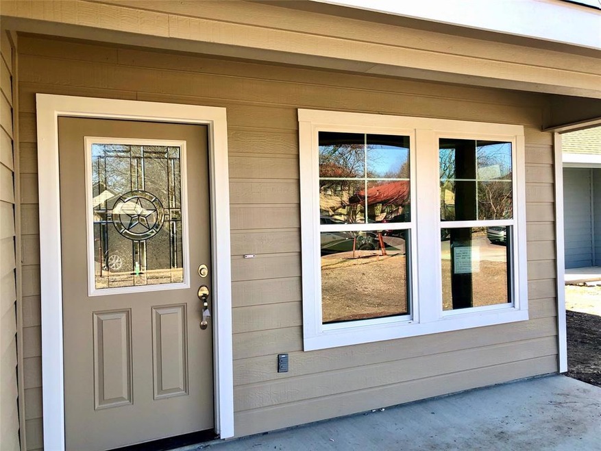 895 Chase Ave, Cleburne, TX 76031 - photo 1