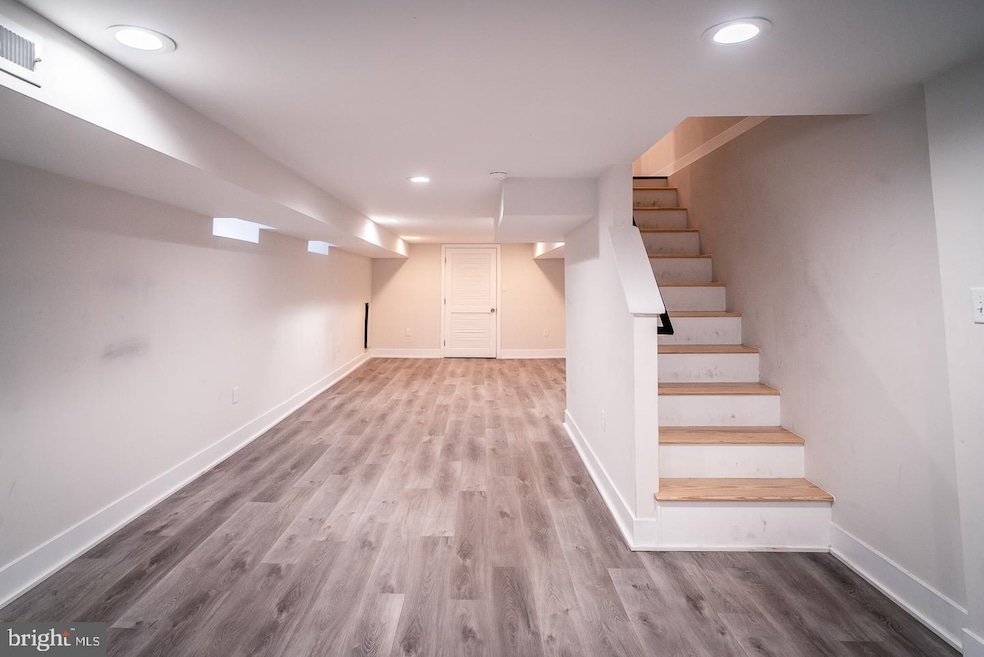 2914 W Thompson St, Philadelphia, PA 19121 - photo 1