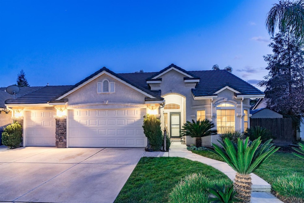 6687 E Cornell Ave, Fresno, CA 93727 - photo 1