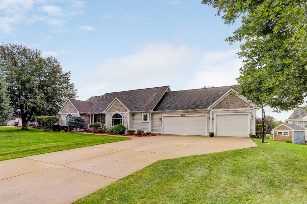 9288 Garden View Dr, Zeeland-1