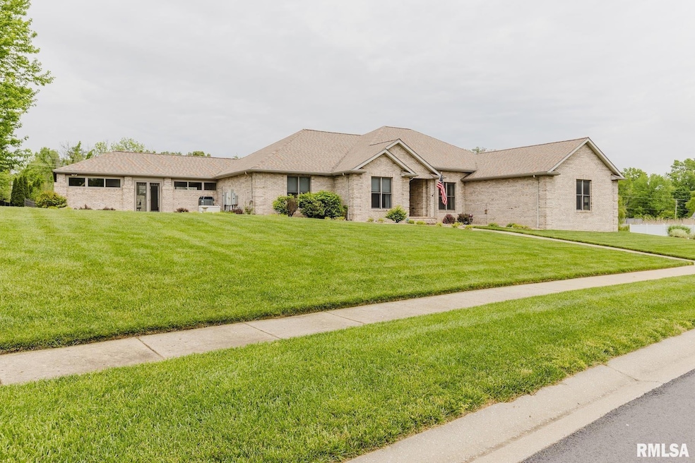 Sold $555,000