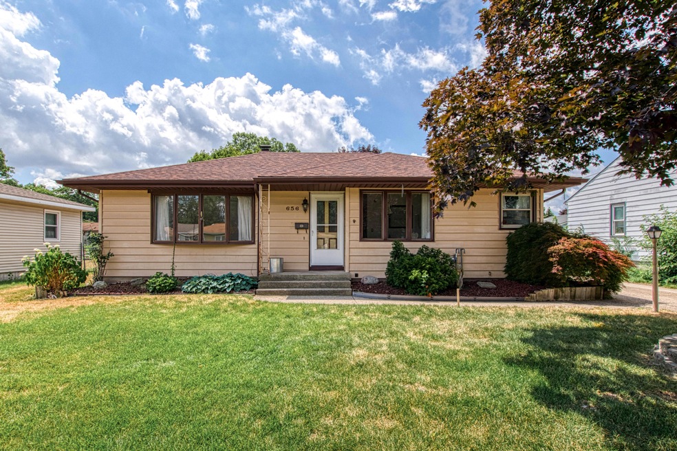 Oakcrest 656-2