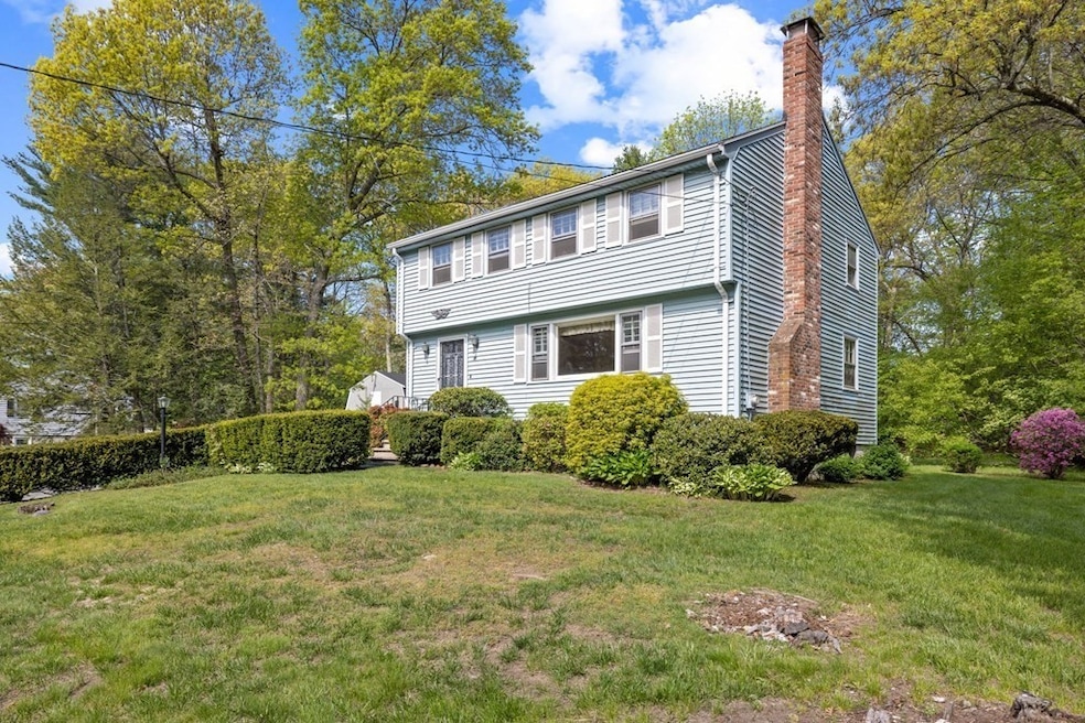 10 Moore St, Wilmington, MA 01887 - photo 1