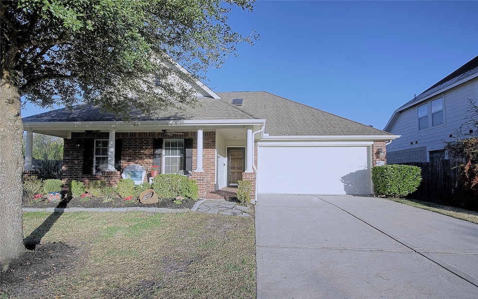 2711 Linden Park Ln, Spring, TX 77386 - photo 1