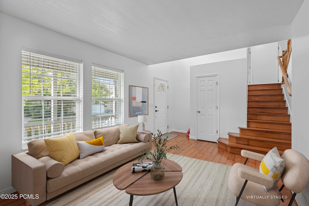 For Sale $649,900 • Co-Listing Agent