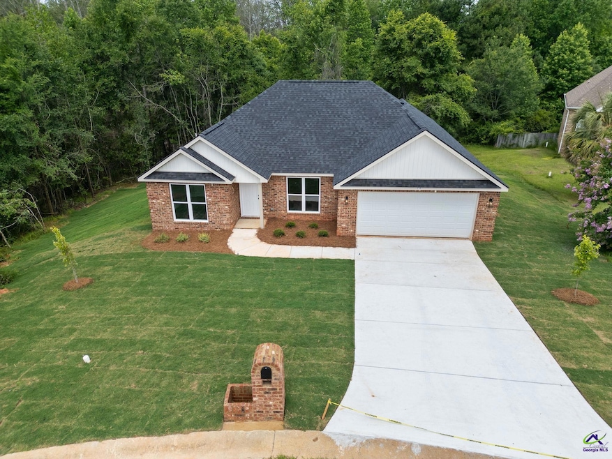 219 Christine Cir, Perry, GA 31069 - photo 1