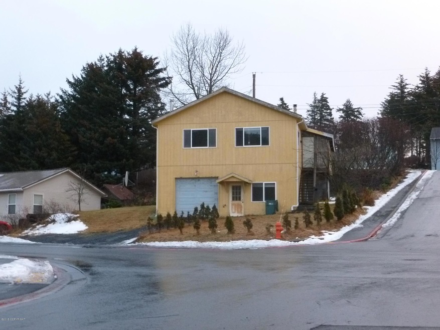 508 Maple, Two story priced to sell