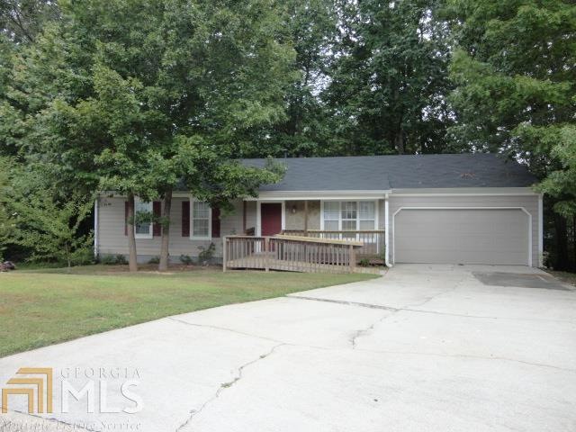 6977 Ling Ln, Austell, GA 30168 - photo 1