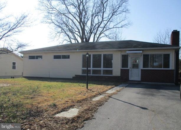 18019 Oak Ridge Dr, Hagerstown, MD 21740 - photo 1