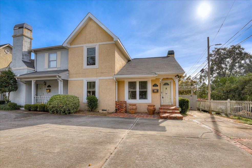 1058 Hickman Rd (1)