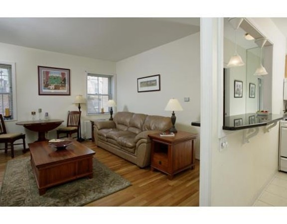 27 Bowdoin St unit 3A, Boston, MA 02114 - photo 1
