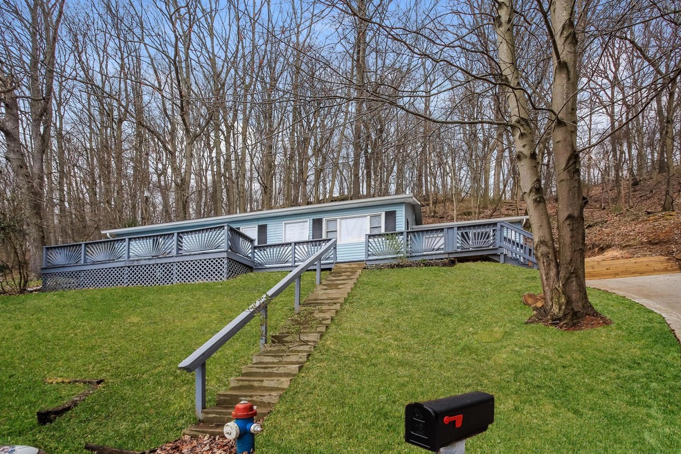 000-photo-front-view-10735689