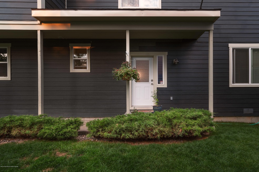 01 exterior door