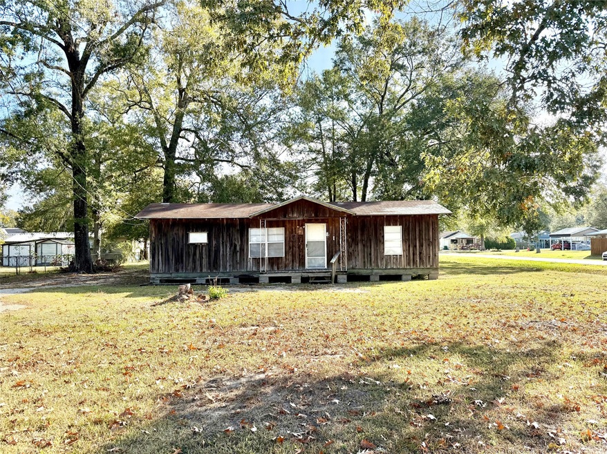 811 S Fenner Ave, Cleveland, TX 77327 - photo 1