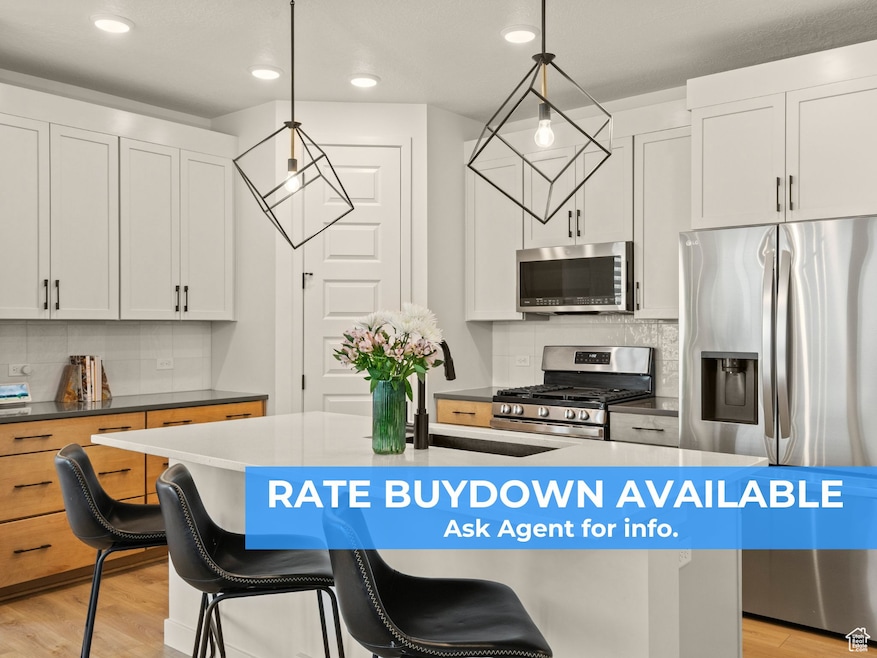 Under Contract $500,000