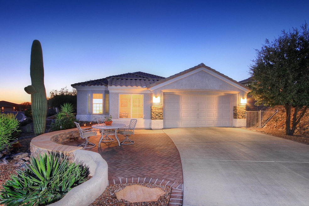 Front Patio & Driveway