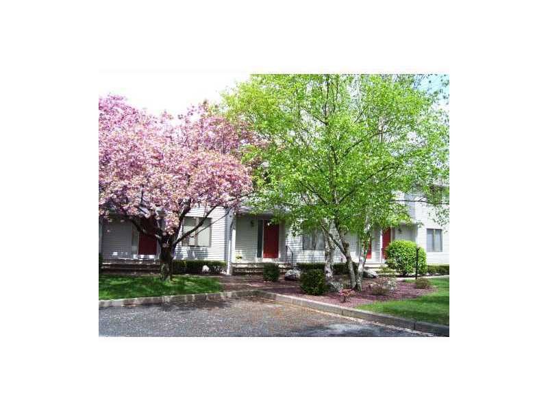 Exterior Front. Located in Cranston West , conveni