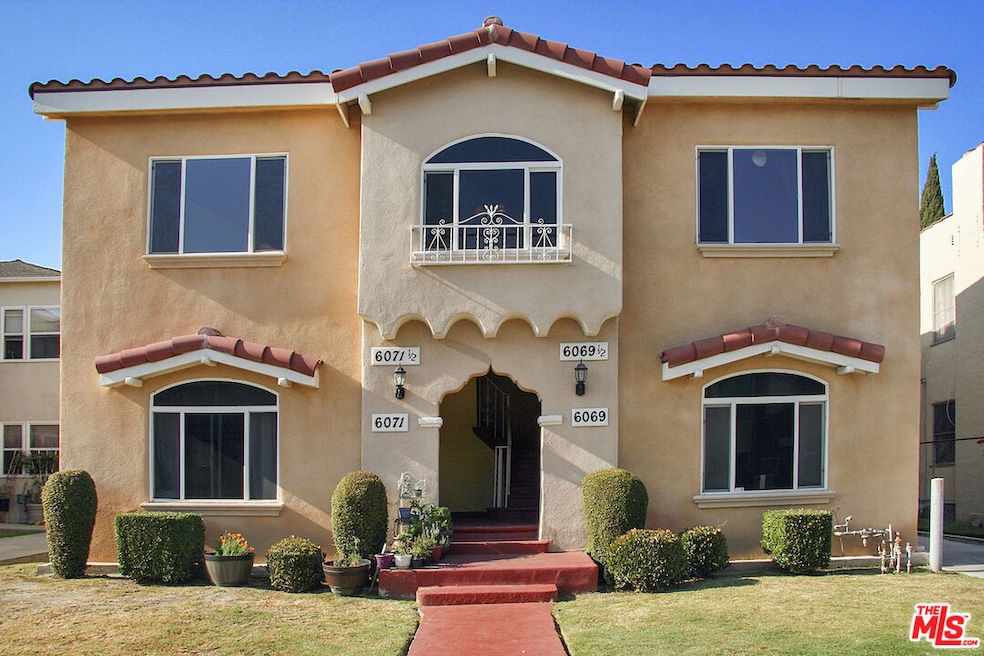 6071 1/2 Pickford St, Los Angeles, CA 90035 - photo 1
